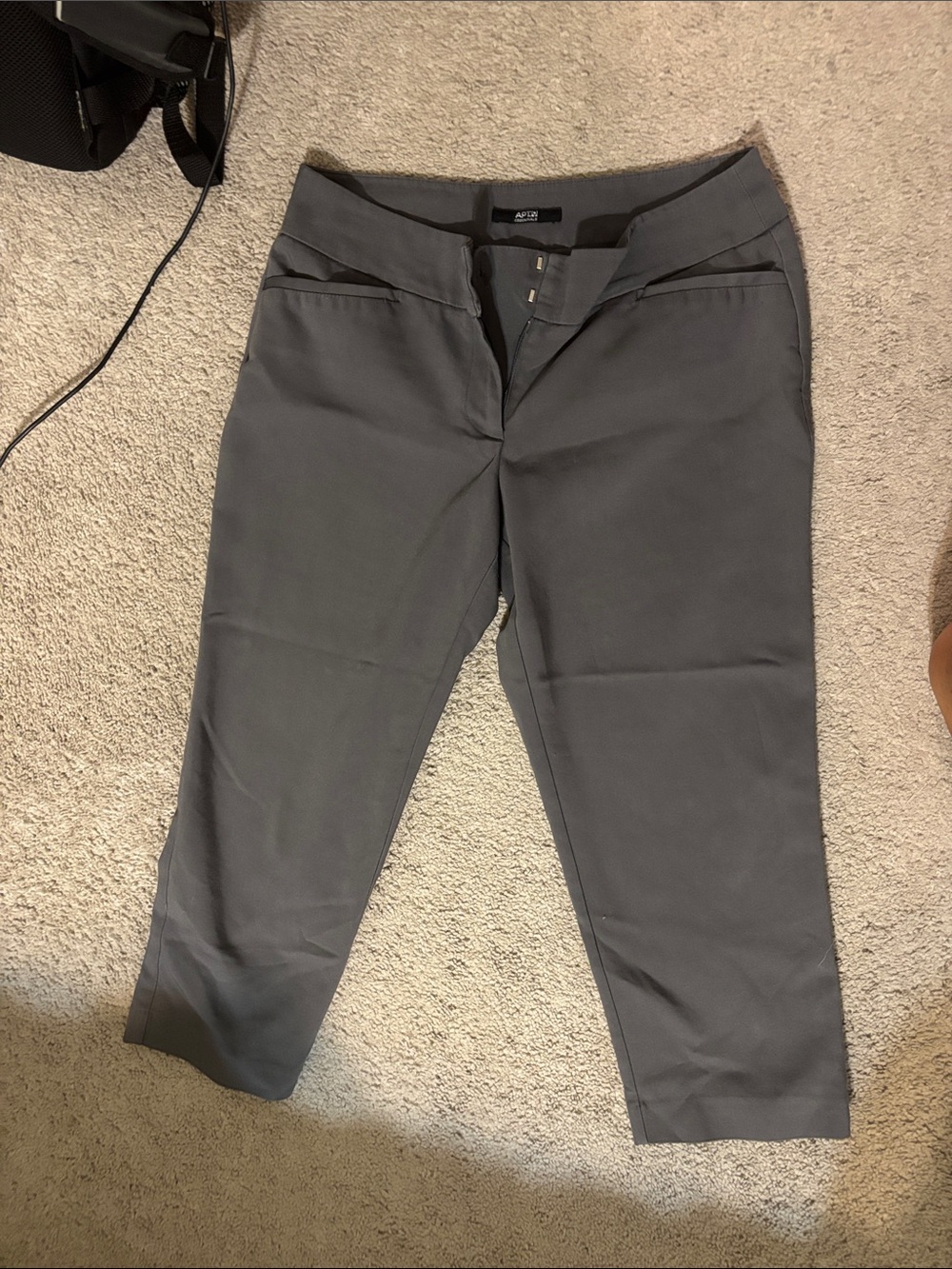 Apt. 9 Women's Charcoal Gray Cropped Tailored Pants